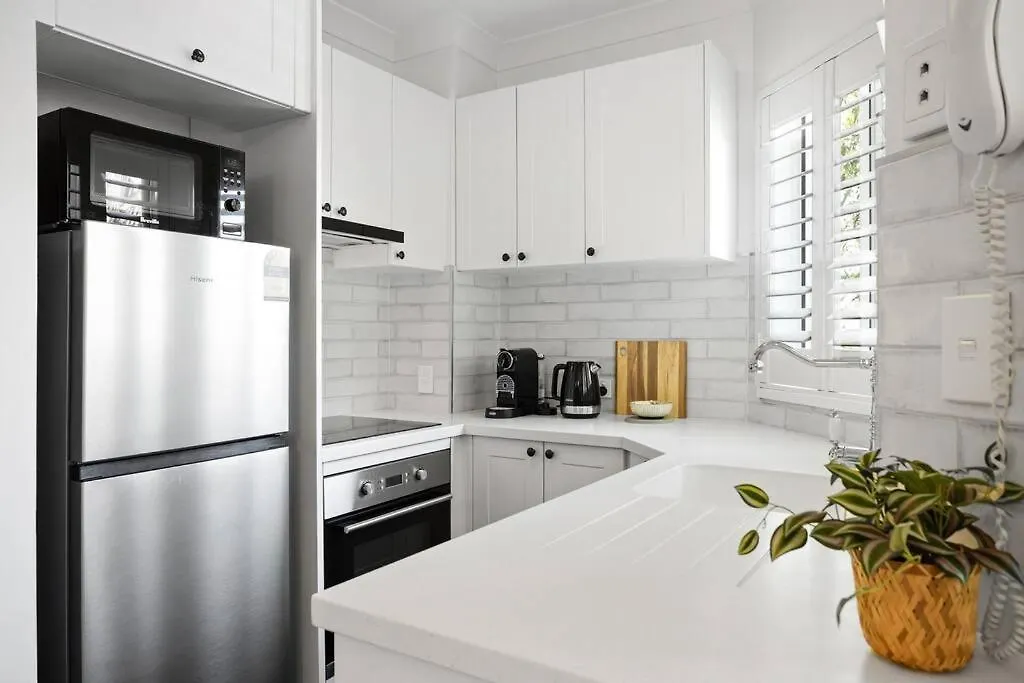 Coastal 1-Bed Apartment With Pool & Tennis Court Gold Coast Australia