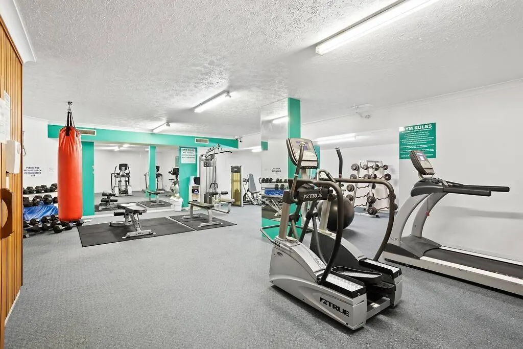 Coastal 1-Bed Apartment With Pool & Tennis Court Gold Coast