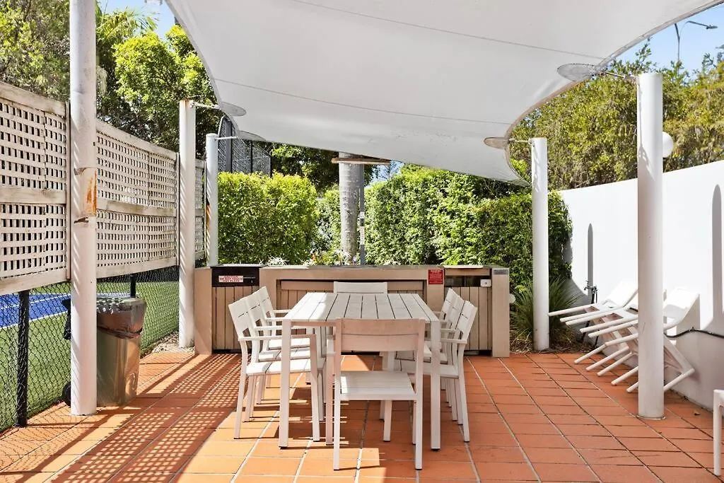 Coastal 1-Bed Apartment With Pool & Tennis Court Gold Coast